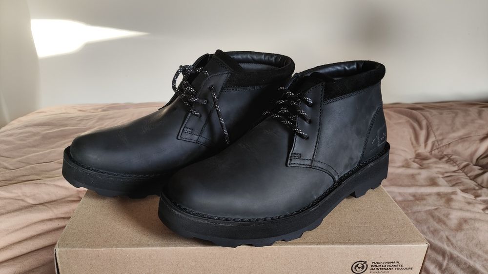 Clarks Corston Desert Boots Black Leather męskie trzewiki rozm 43