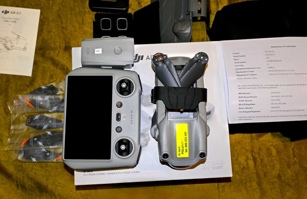 Dron DJI Air 2s – wersja z kontrolerem DJI RC (z ekranem)