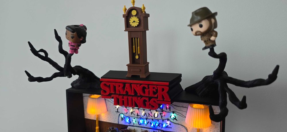 Półka / Stojak - Kinder Joy - ledy - Stranger Things