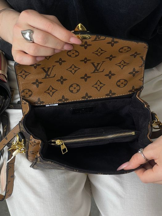 Сумка Louis Vuitton Pochette Metis East West
Monogram