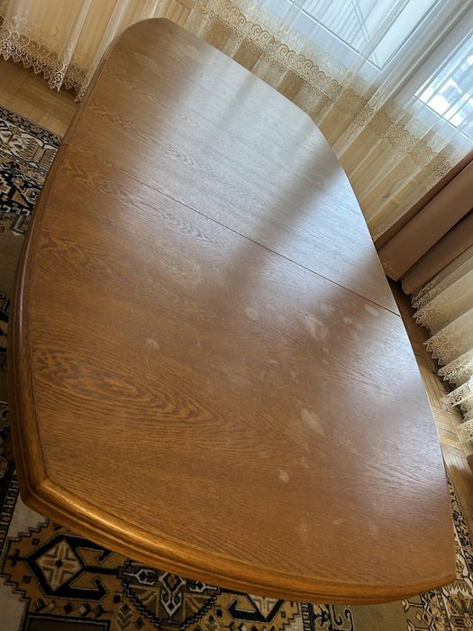 Dębowy solidny stół