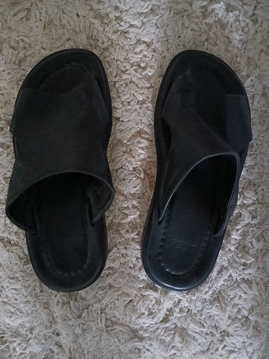 Шльопанці HUGO BOSS продам