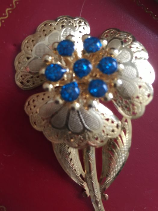 Złota broszka, stara broszka kwiat