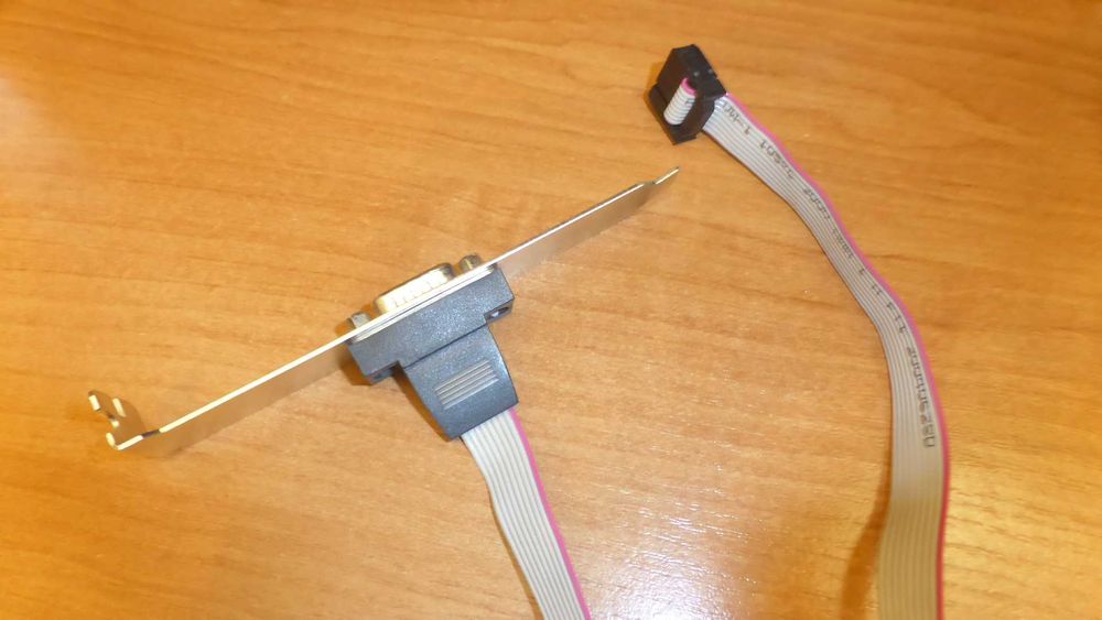 Планка COM-port, на задню панель