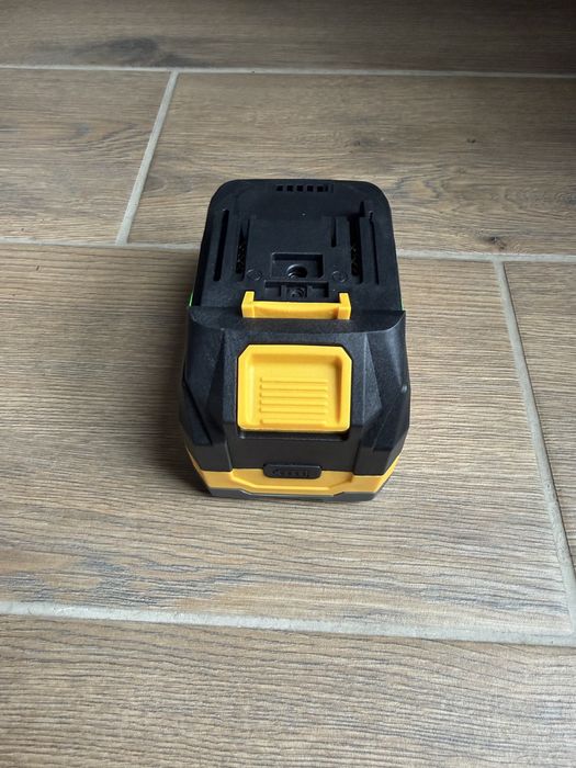 Акумулятор Romax Li-Ion 18V 7.5Ah 135Wh для електроінструменту