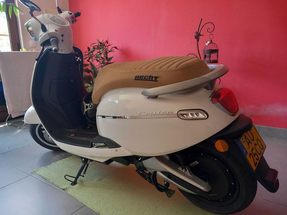 Motociclo estilo Vespa