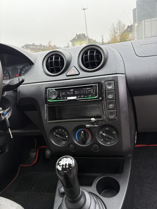 Ford fiesta ( sprzedaż lub zamiana)