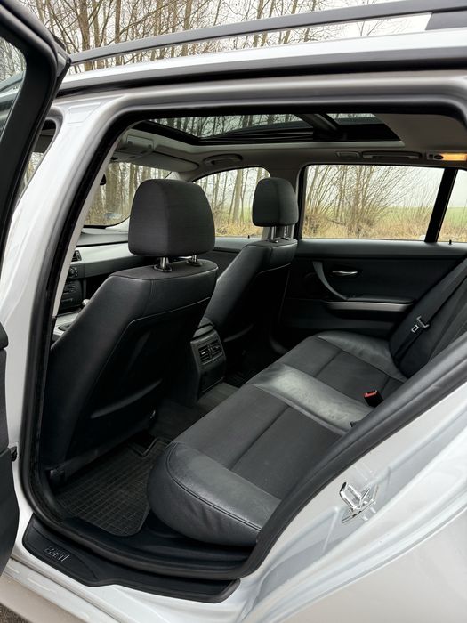 BMW E91 2.0D 163KM Duża Navi Pół-skóry Panorama Hak