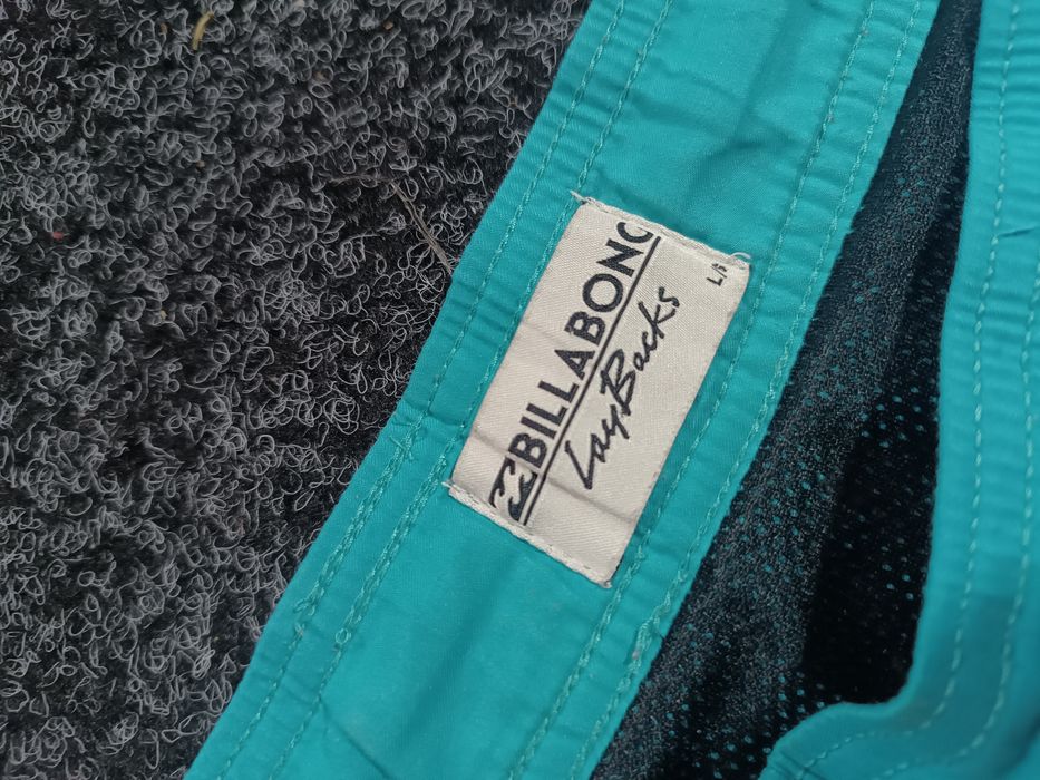 Продам шорти Billabong
