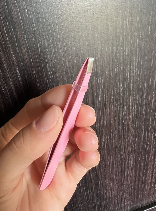 NOWA! pęseta prosta do regulacji brwi