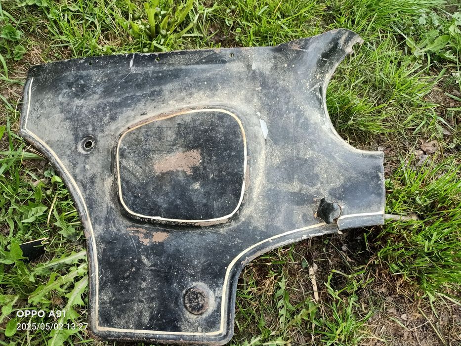 Osłona boczna motoru  shl