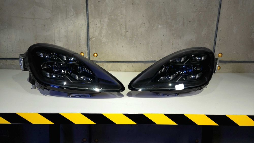 Porsche Cayenne 9Y0 фари Matrix оригінал Європа комплект порш каен
