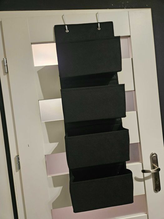 Wiszący organizer do powieszenia z 4 kieszeniami na drzwi czarny