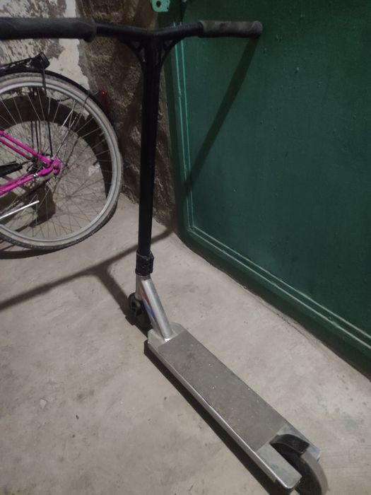 Продам трюковий самокат