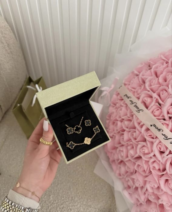 Набір на 14 лютого сережки підвіска та браслет van cleef