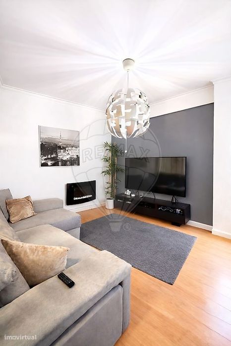 Apartamento T2 para venda — Carnaxide E Queijas, Lisboa