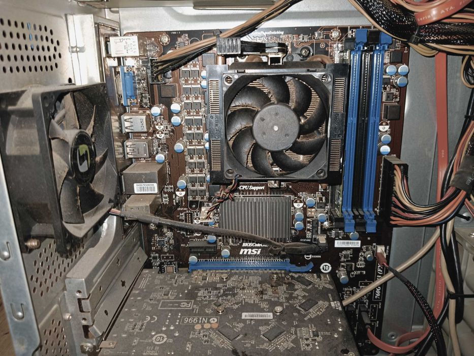 Sprzedam komputer stacjonarny z plytą MSI 760GA P43