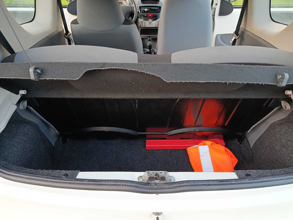 Peugeot 107 muito econômico