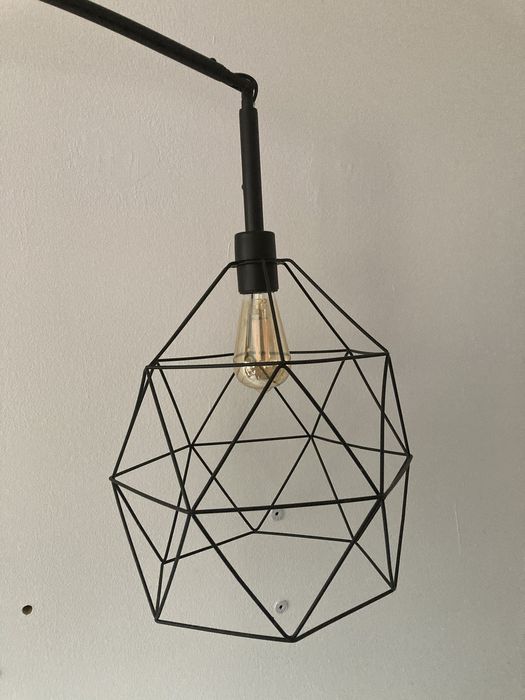 Candeeiro IKEA Scaftet com abajur preto metalico