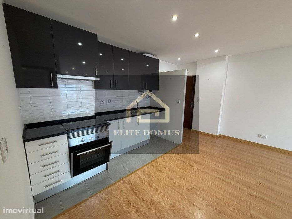 T1 Ótimo estado, Amadora!