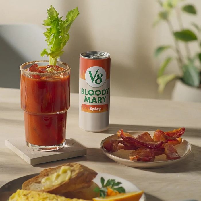 V8 Bloody Mary Spicy Mix Микс для приготовления коктейля Кровавая Мэри