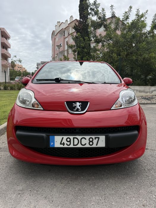 Peugeot 107 • VVT-i • Automático • Apenas 125 mil km (Com Histórico)• Motor Toyota • Nacional • Selo € 19