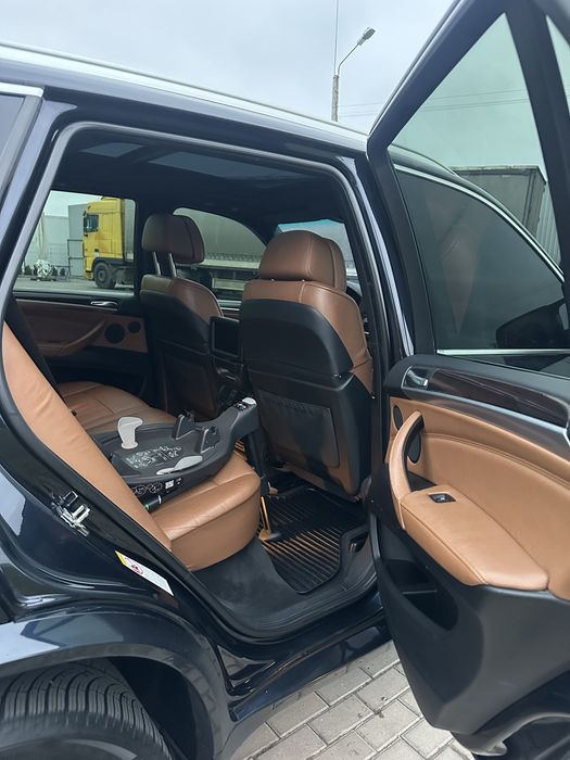 BMB X5 2008 e70