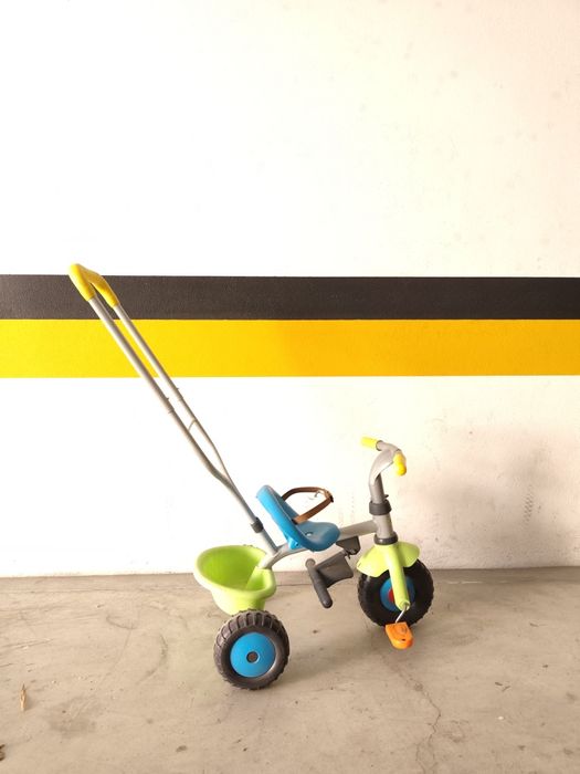 Triciclo Smoby de criança