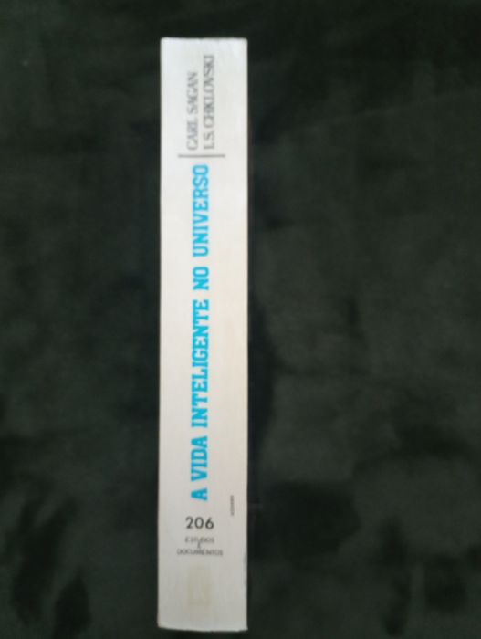 A Vida Inteligente no Universo -Carl Sagan e I.S. Chklovski