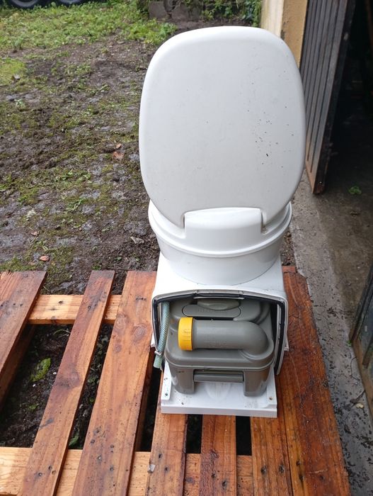 Sanita auto caravana