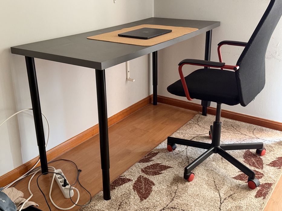 Conjunto IKEA Secretária + Cadeira Gaming | Excelente estado | Preço especial