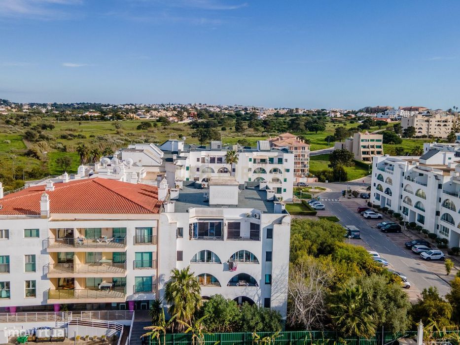 Apartamento T1 a 800m da Praia dos Salgados — Guia, Albufeira