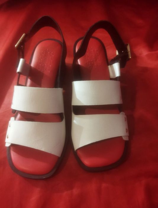 Новые босоножки, натуральная кожа, рр 36