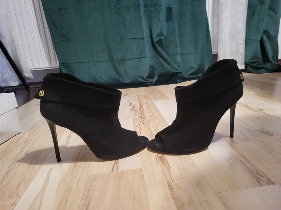 Prześliczne buty Badura r. 37 czarne zamsz j. Nowe