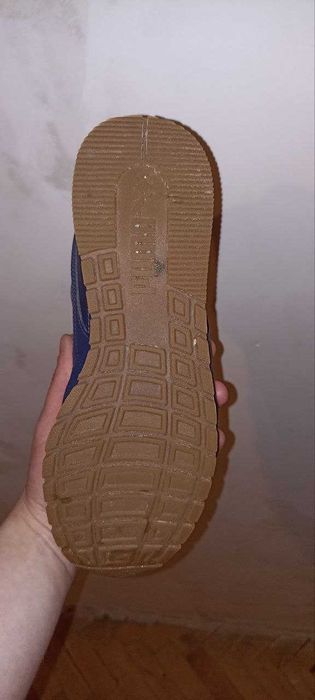 Кросівки st runner v3 L Treaines