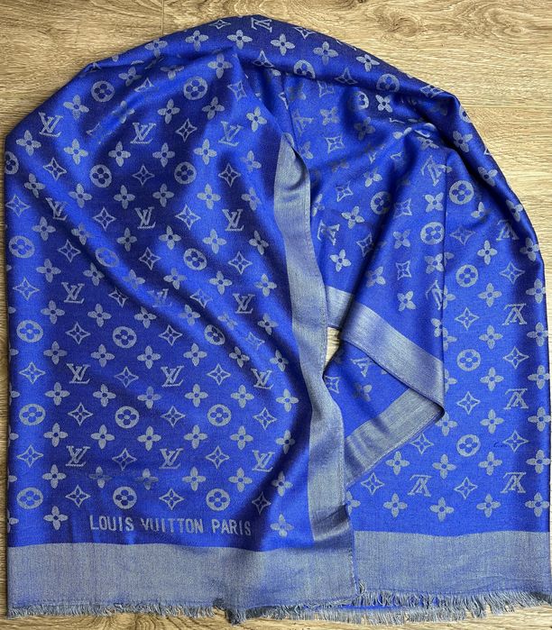 Продам бомбезний шарф LOUIS VUITTON