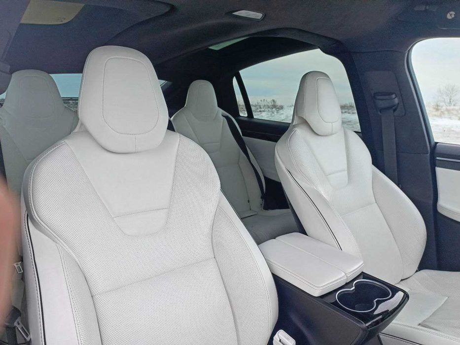 Продаю Tesla Model X 2016 року