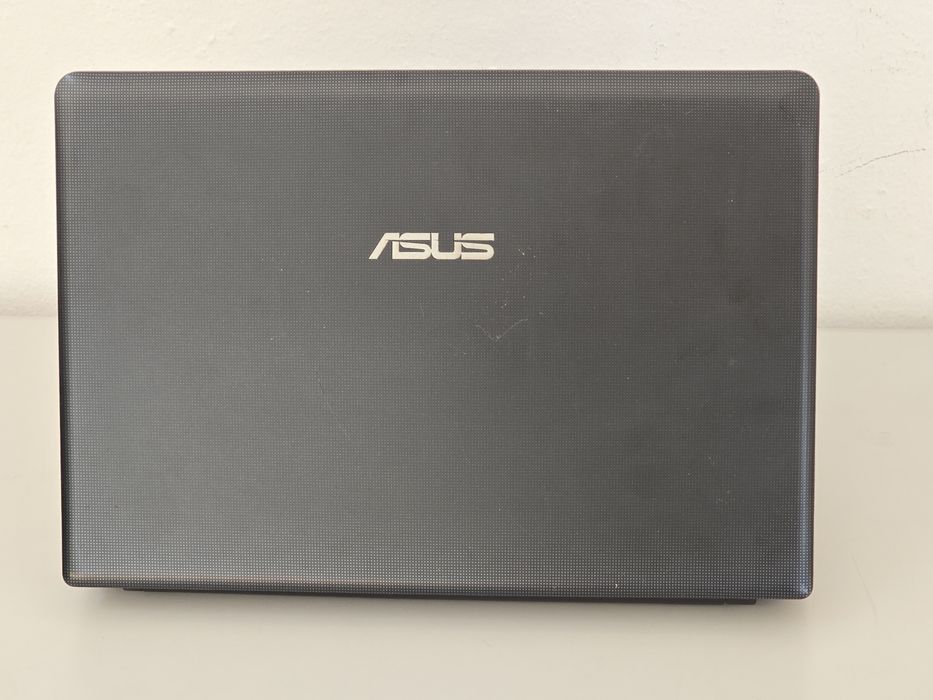 Portátil ASUS 14" 250GB 4GB