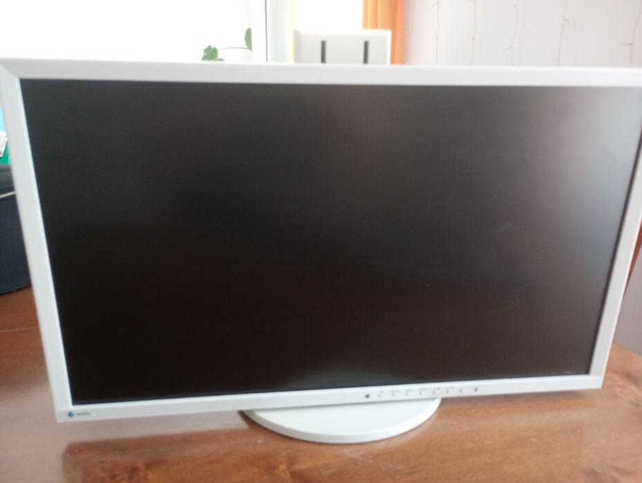 Komputer HP EliteDesk + Monitor EIZO 23 cale + dodatki
