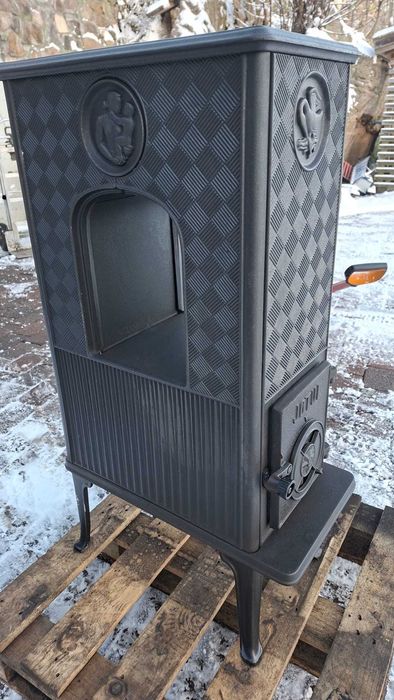 okazja  kominek  norweski pieknie zdobiony