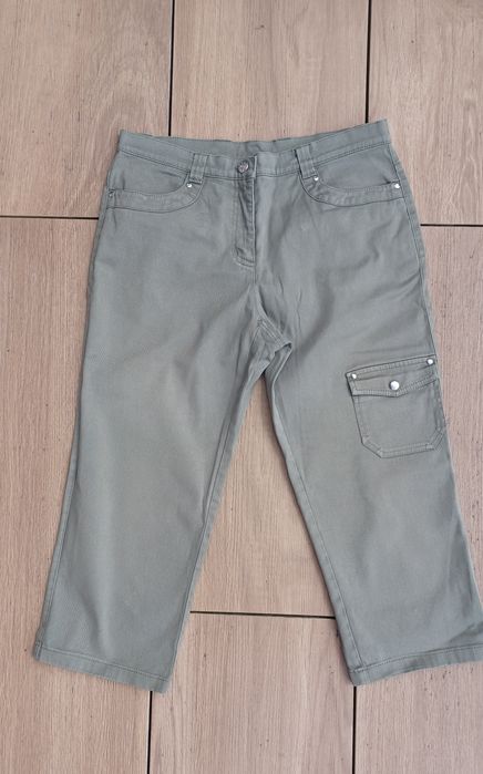 Spodnie damskie 7/8 rozm. 42