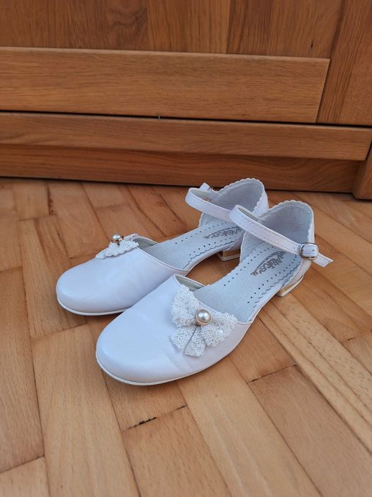 BUTY komunijne dziewczęce roz. 34 dł. wkładki 22,5 cm Jak Nowe