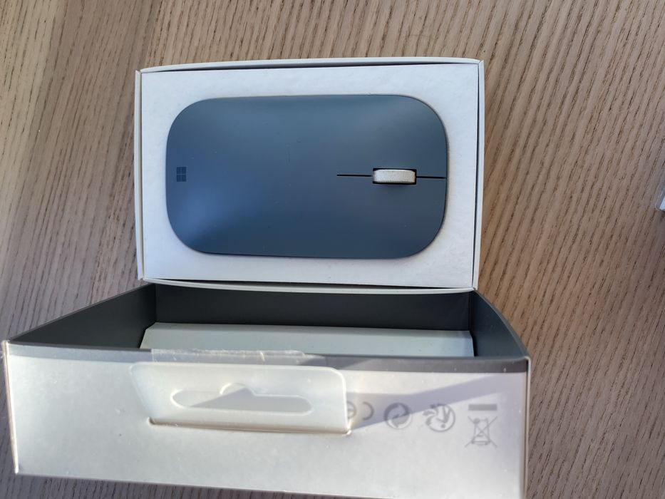 Mouse Móvil Microsoft Surface BLUETOOTH