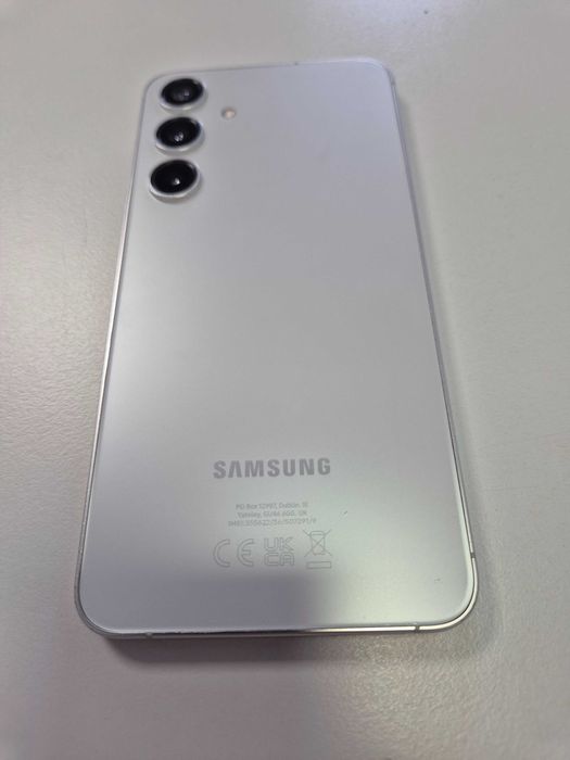 Samsung Galaxy S24 plus