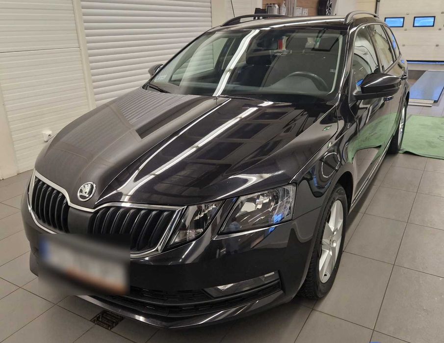 Wypożyczalnia aut Wynajem aut Skoda Octavia Kombi Automat