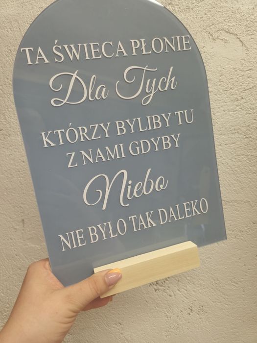 Tabliczka weselna ta świeca płonie dusty blue