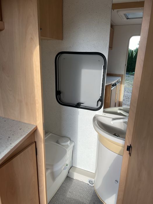 Przyczepa kempingowa Burstner 360 TL  Sportiv