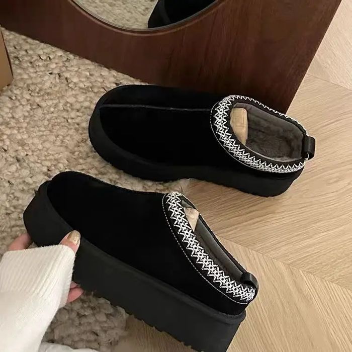Зимові жіночі уггі UGG