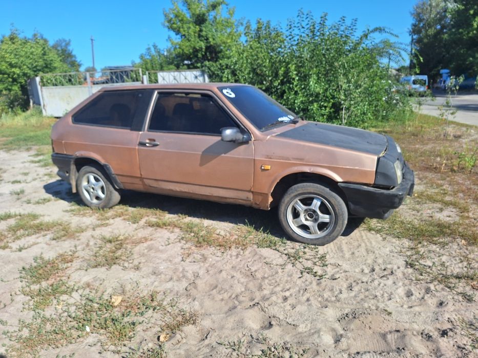 Продам  2108  по запчастям.