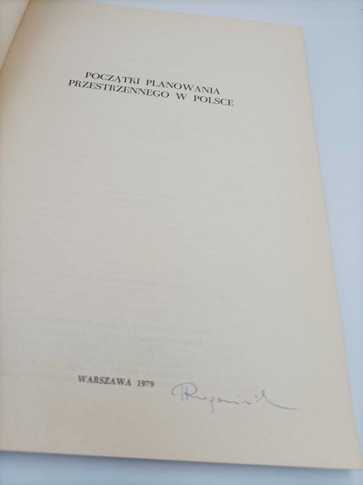 początki planowania przestrzennego polski książka